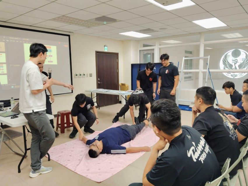 《圖說》救護訓練照片。〈消防局提供〉