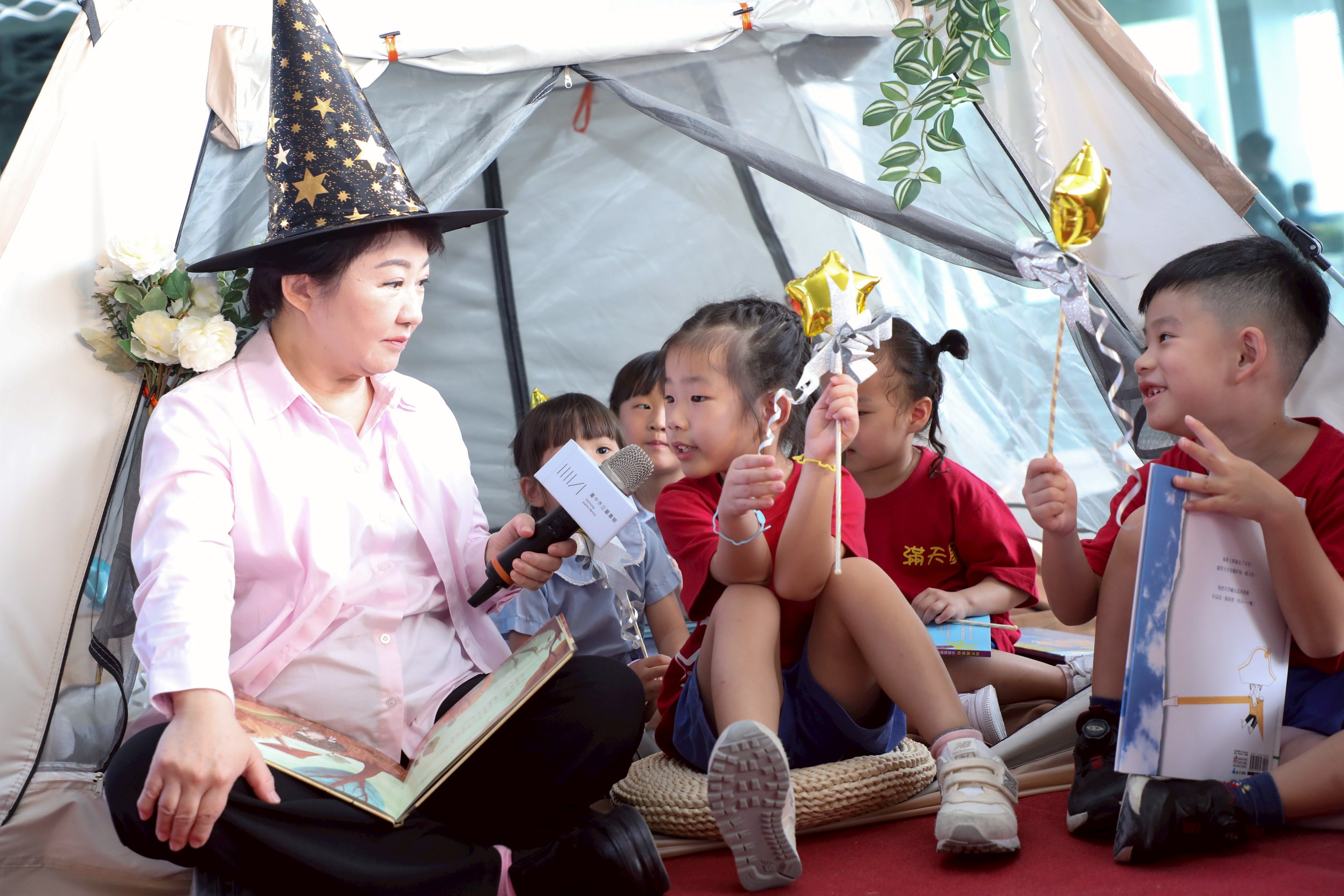 台中綠美圖館化身奇幻魔法世界 ? 「夜宿」迎接前所未有文化大冒險