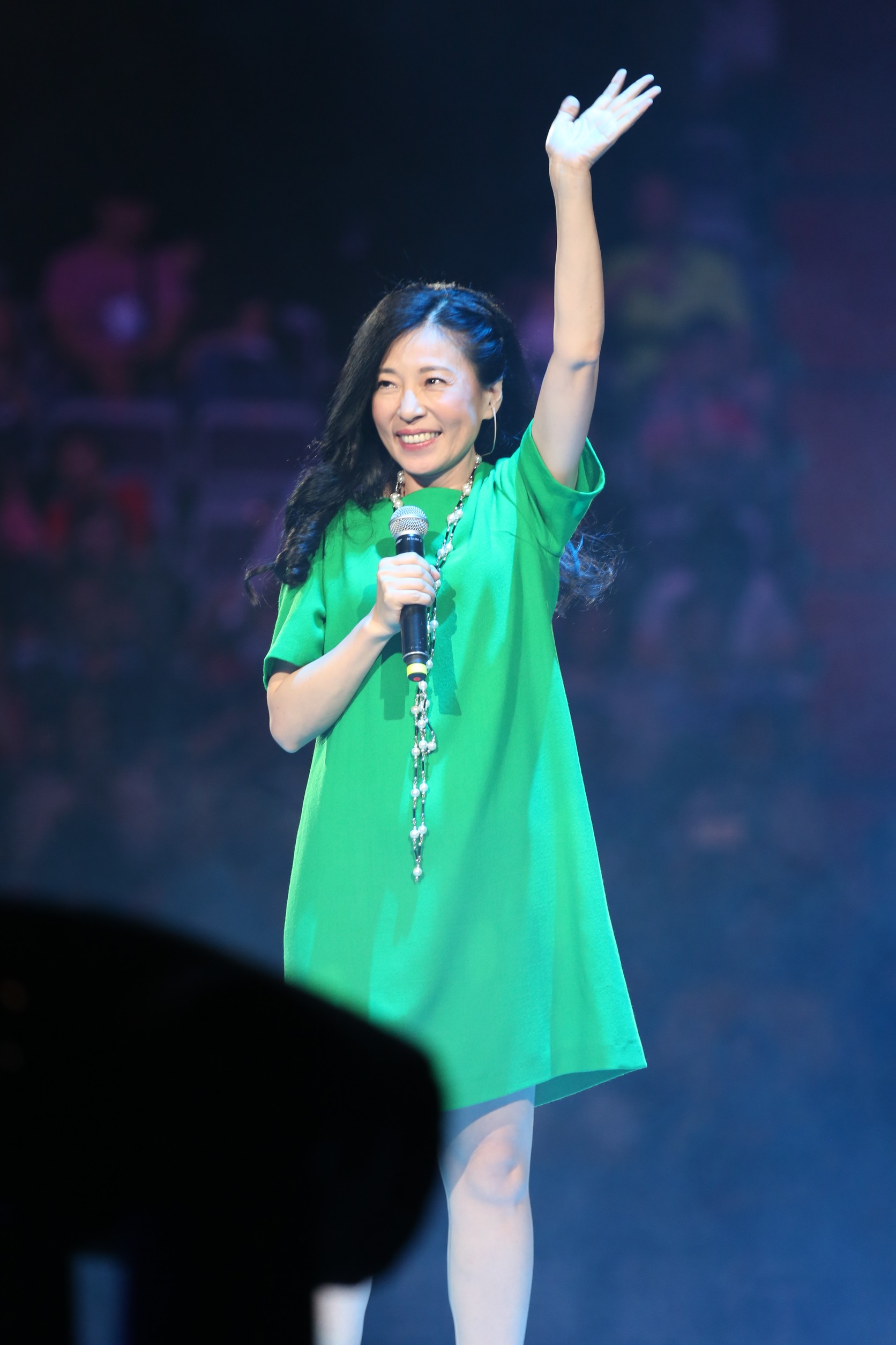 民歌大巨蛋「海歸派」星光齊聚呼應中秋「月圓人團圓」秦祥林熱情響應集體總動員「回家」歡唱團聚