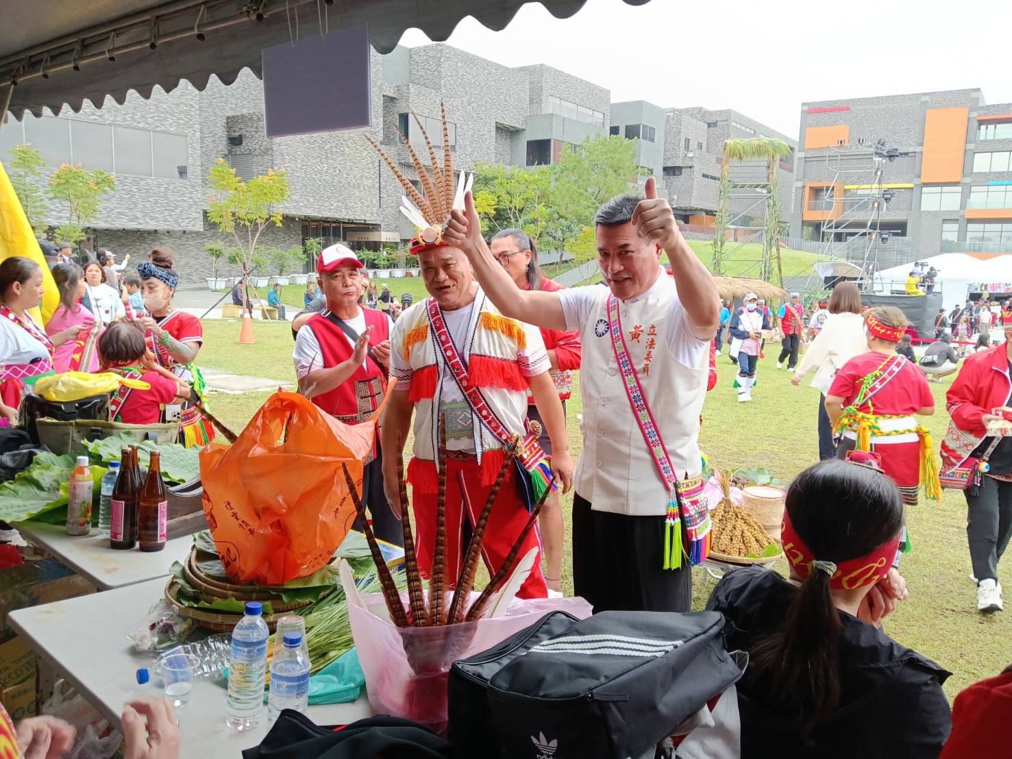 黃仁委員表示，城市發展已讓原住民族的生活逐漸融入都會脈動，而桃園的聯合豐年節正是傳統文化與現代城市共存的最佳實例。(圖／黃仁國會辦公室)