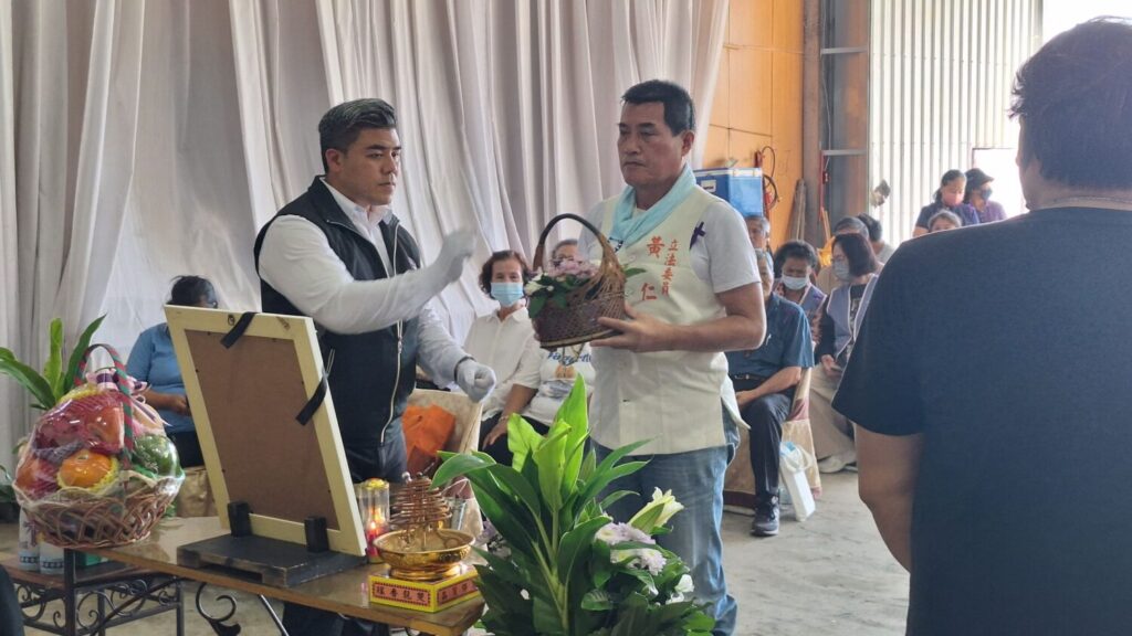 「花蓮洪災」周勇龍為救母罹難 黃仁到場送他最後一程籲究責到底