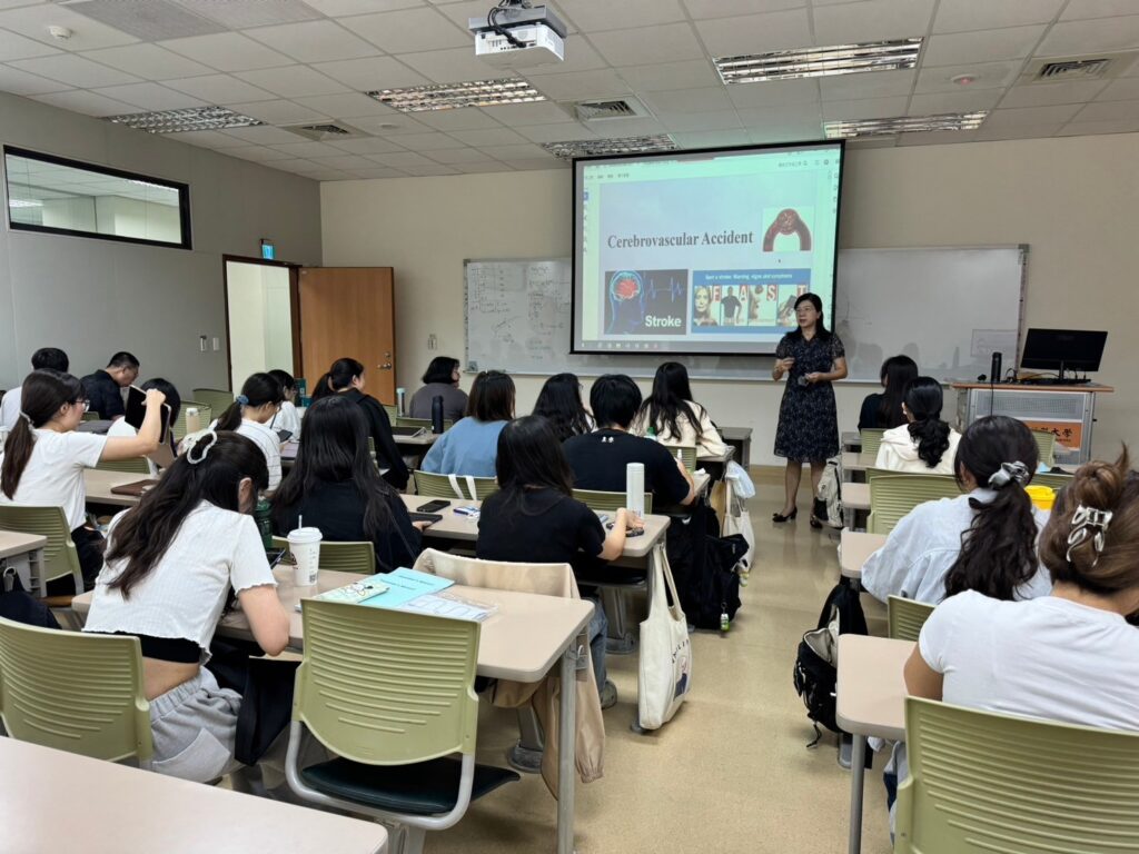 中山醫大國考亮眼 四位榜首暨心理師百分百通過 5 02 %E4%B8%AD%E5%B1%B1%E9%86%AB%E5%A4%A7%E9%80%8F%E9%81%8E%E5%AE%8C%E5%96%84%E7%9A%84%E8%80%83%E5%89%8D%E8%BC%94%E5%B0%8E%E6%A9%9F%E5%88%B6%EF%BC%8C%E5%89%B5%E9%80%A0%E5%84%AA%E7%95%B0%E7%9A%84%E5%9C%8B%E8%80%83%E8%A1%A8%E7%8F%BE%E3%80%82%E5%9C%96%E7%82%BA%E8%81%B7%E6%B2%BB%E7%B3%BB%E5%9C%8B%E8%80%83%E8%BC%94%E5%B0%8E%E8%AA%B2%E7%A8%8B