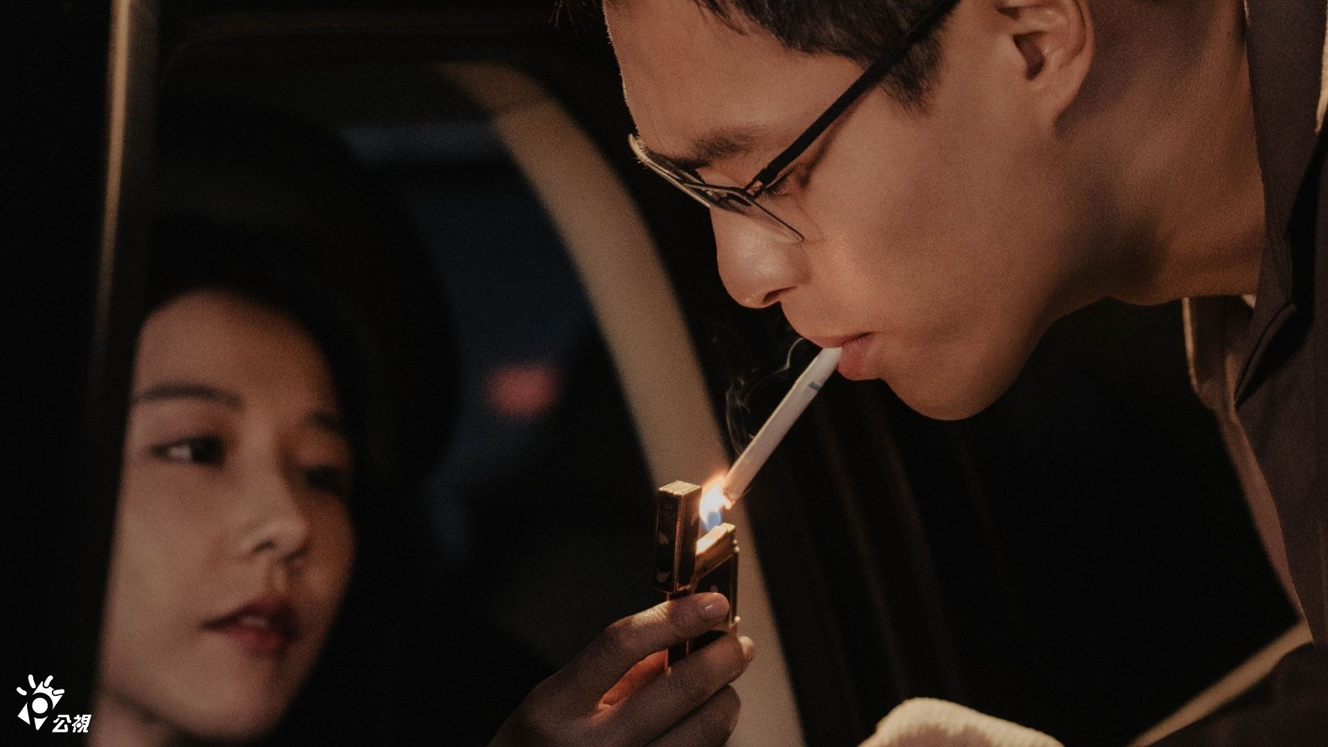 邵雨薇與楊祐寧激情車震 選在大馬路邊上演情感一發不可收拾 邵雨薇與楊祐寧激情車震 選在大馬路邊上演情感一發不可收拾