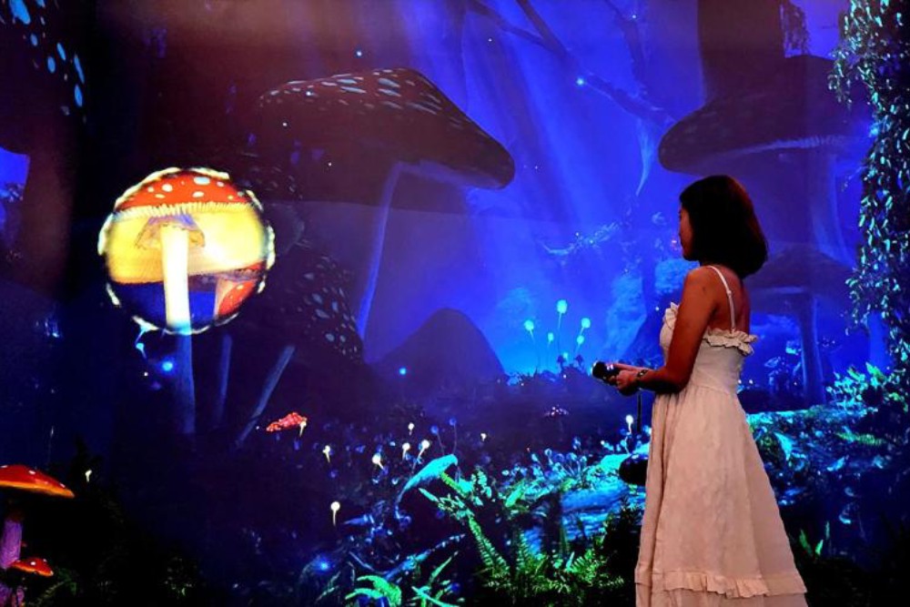 從微風廣場走入仙境 《愛麗絲拯救仙境》沉浸展11/8奇幻登場