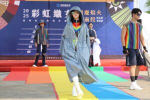 南投彩虹織女決賽華麗登場　許縣長領軍走秀展現原創時尚風潮