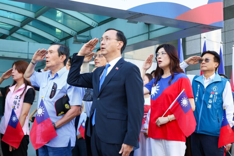 鄭麗文當選國民黨主席：「我是中國人」成選戰密語　黨內暗潮洶湧
