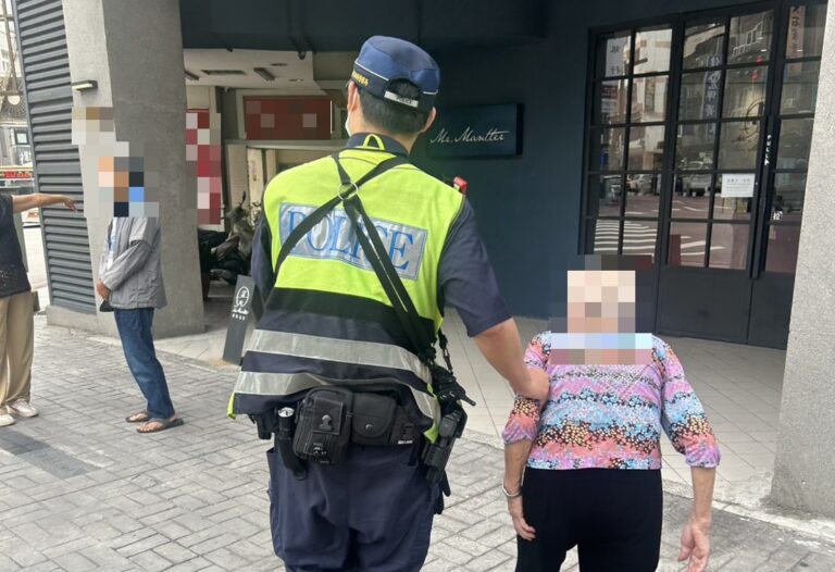 失智嬤走失惹人憂 暖警護送返家媳婦感動落淚