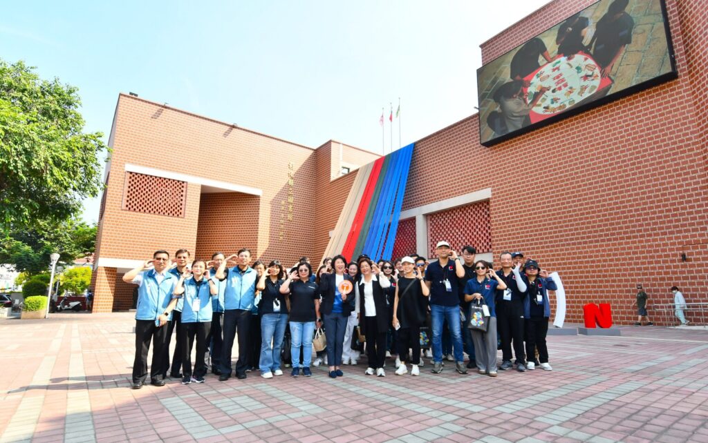 台東縣長饒慶鈴到訪2025台灣設計展 看見彰化無限可能 台東縣長饒慶鈴到訪2025台灣設計展 看見彰化無限可能