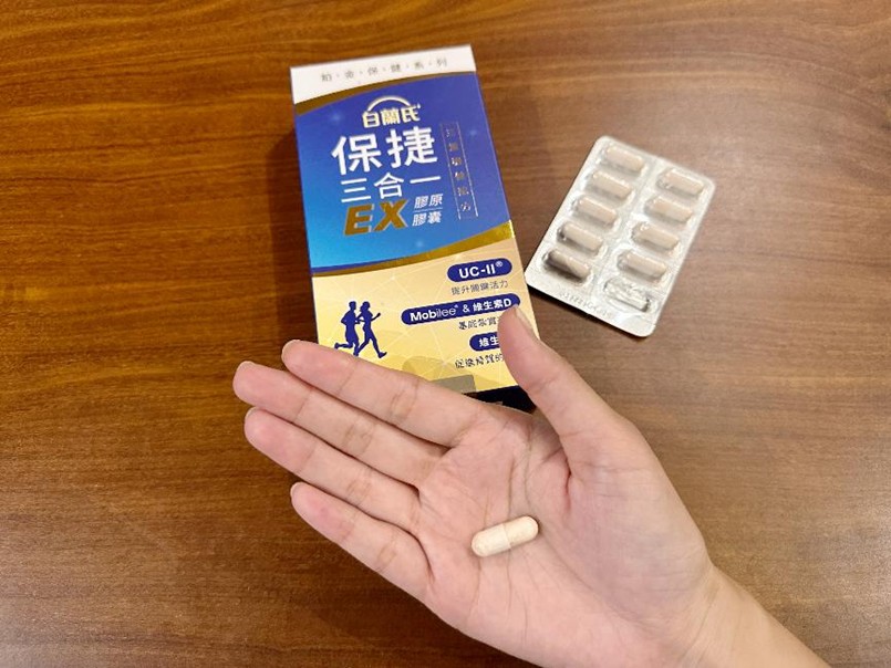 正妹看傻「這雙爆款鞋」momo官方直營一雙不用$1700 ! 全網嗨爆：手刀去下單 | 索引新聞 INDEX News