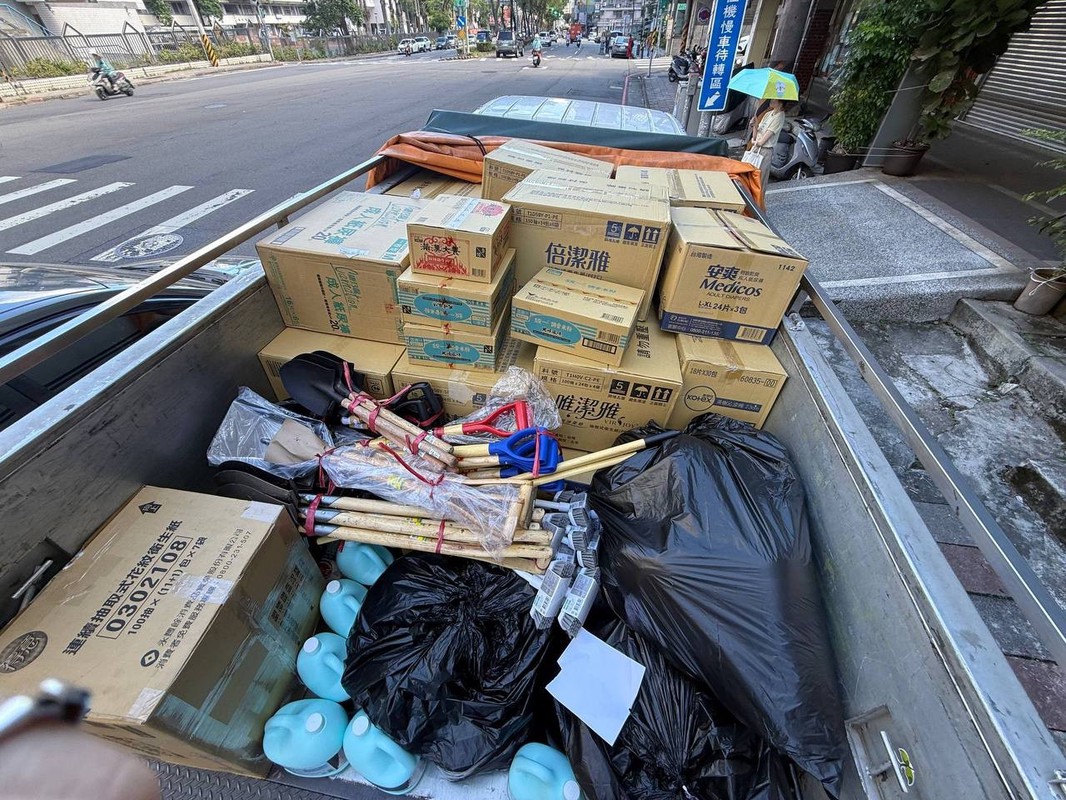 台灣人齊心暖聚！開心水族創辦人許逸辰率團隊行善人間 | 索引新聞 INDEX News