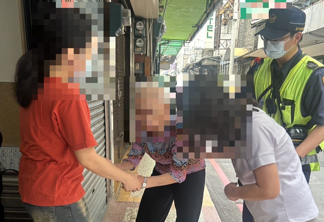 失智嬤走失惹人憂 暖警護送返家媳婦感動落淚