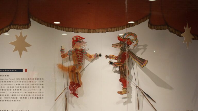 獅鷲創社作品《我，一個法國人，就這麼成了臺灣布袋戲偶師》作者班任旅來台　10 /18 演出皮影戲《哪吒鬧海》