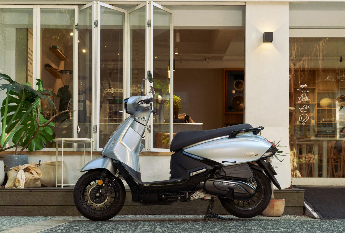 台北職人圖鑑:誰說品味和效率只能擇一? 通勤首選SYM Fiddle DX 158 想要的一次到位! 台北職人圖鑑:誰說品味和效率只能擇一? 通勤首選SYM Fiddle DX 158 想要的一次到位!