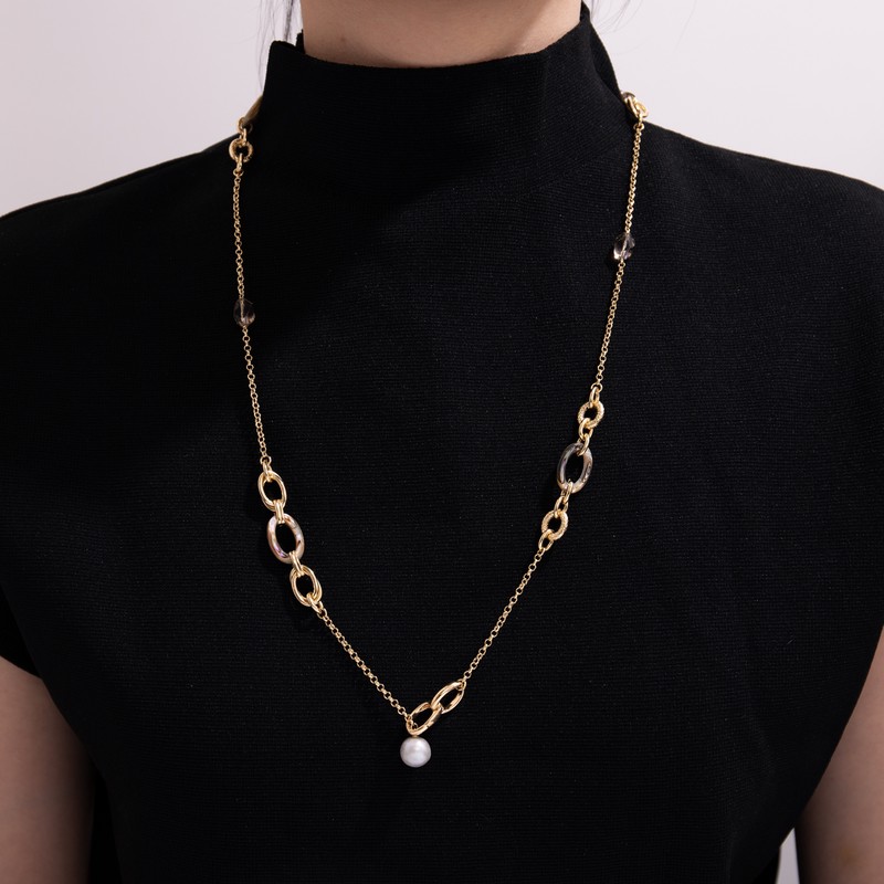 OLIVIA YAO JEWELLERY 推出 2025 秋冬系列 Sense of Place:安放心靈的私密場域 以首飾物件重塑佩戴者與自我的對話 OLIVIA YAO JEWELLERY 推出 2025 秋冬系列 Sense of Place:安放心靈的私密場域 以首飾物件重塑佩戴者與自我的對話