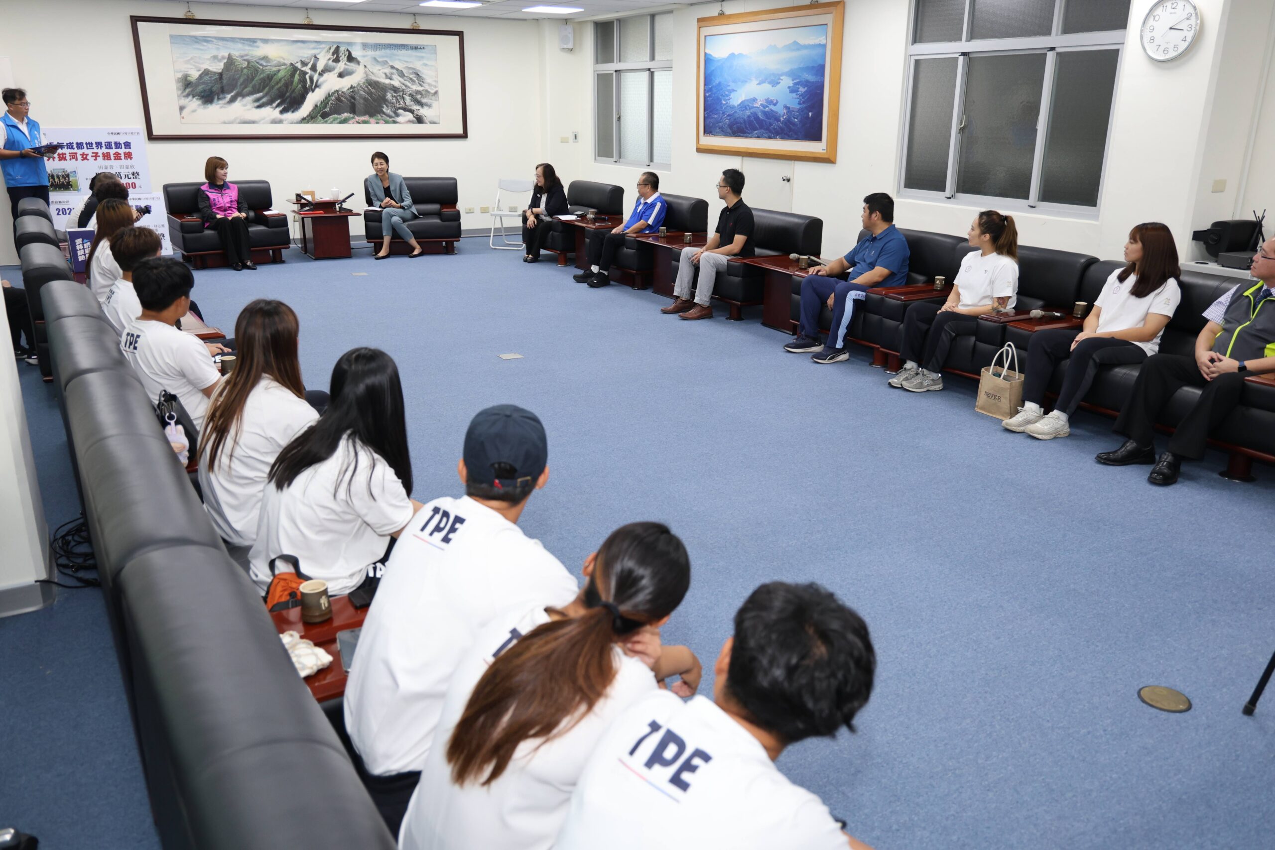 「南投女力大爆發」為國爭光　縣籍優秀好手參與的拔河、女壘雙獲成都世運金、銀牌