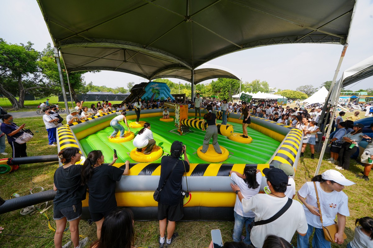 知名連鎖中醫集團首度舉辦員工家庭日 高雄衛武營盛大登場 齊Fun凝聚幸福腳步 共築健康願景 知名連鎖中醫集團首度舉辦員工家庭日 高雄衛武營盛大登場 齊Fun凝聚幸福腳步 共築健康願景