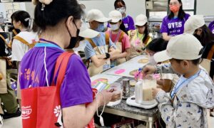 毛孩經濟產值破600億　北市首創「寵物小達人體驗營」扎根學童職涯教育