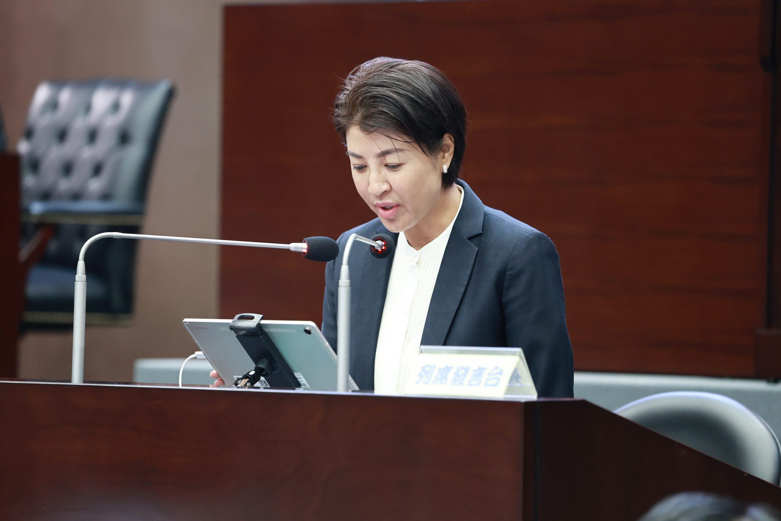 許縣長議會施政總報告　投縣府10月達成零負債目標 | 索引新聞 INDEX News