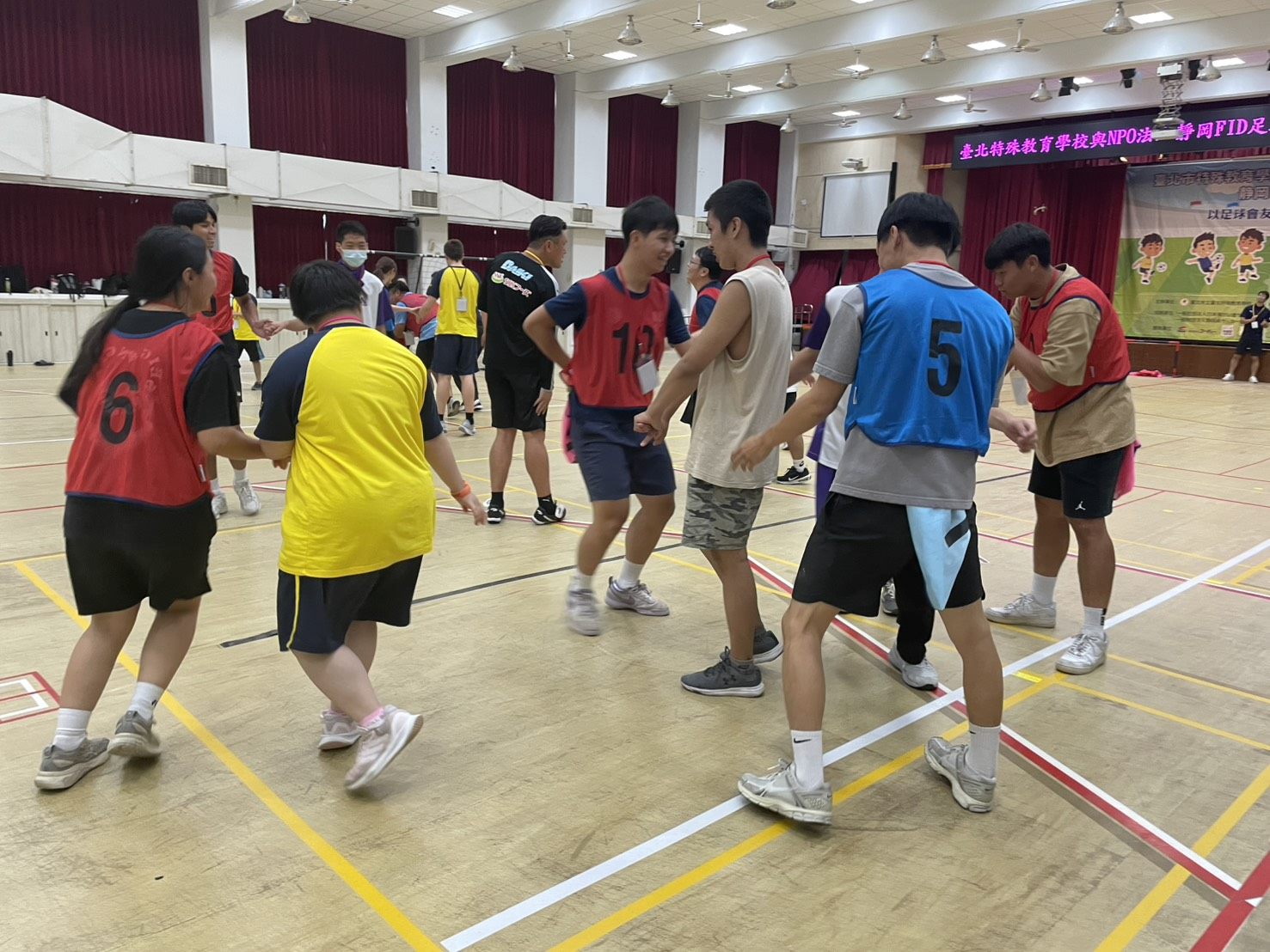 足球無國界!台日特教生交流 輪椅上也能快樂踢球 足球無國界!台日特教生交流 輪椅上也能快樂踢球