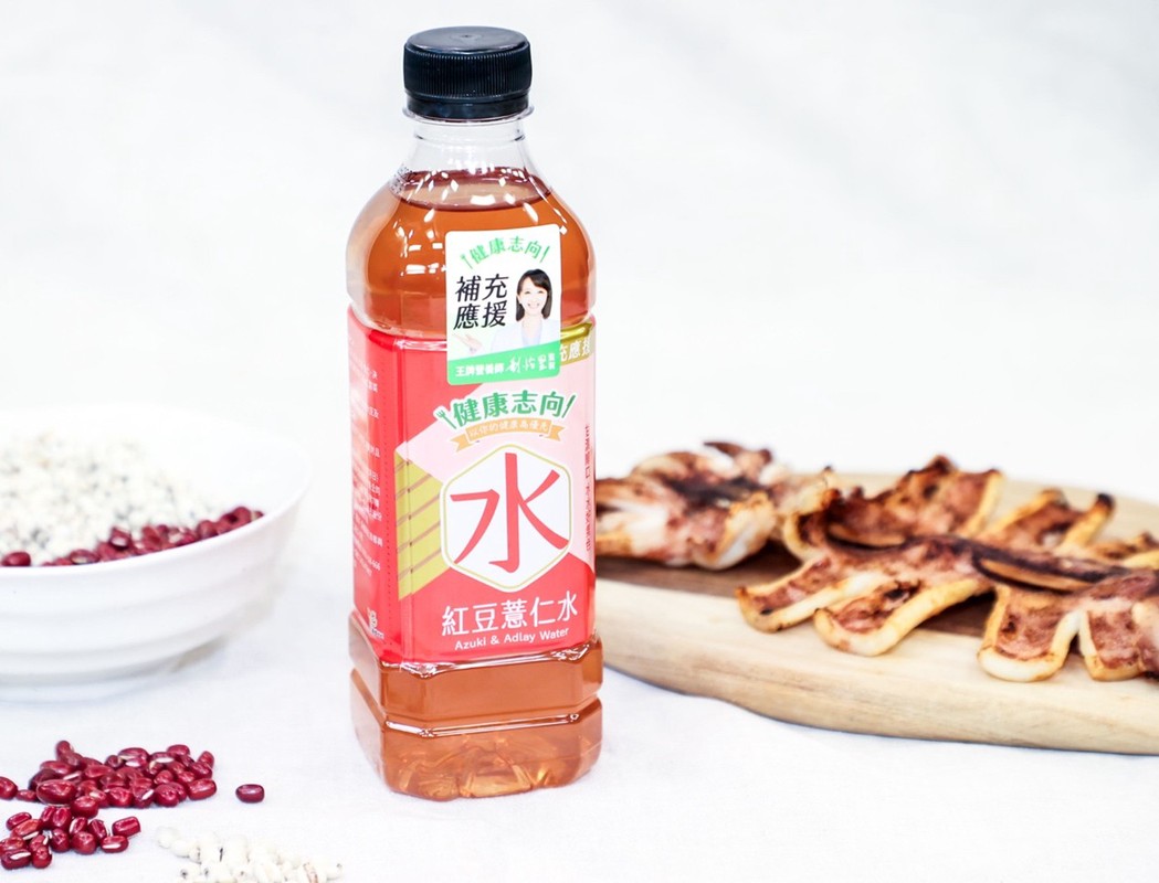 全家「補充應援」再升級!王牌營養師劉怡里監製健康志向飲品 找回新世代的補水日常 全家「補充應援」再升級!王牌營養師劉怡里監製健康志向飲品 找回新世代的補水日常