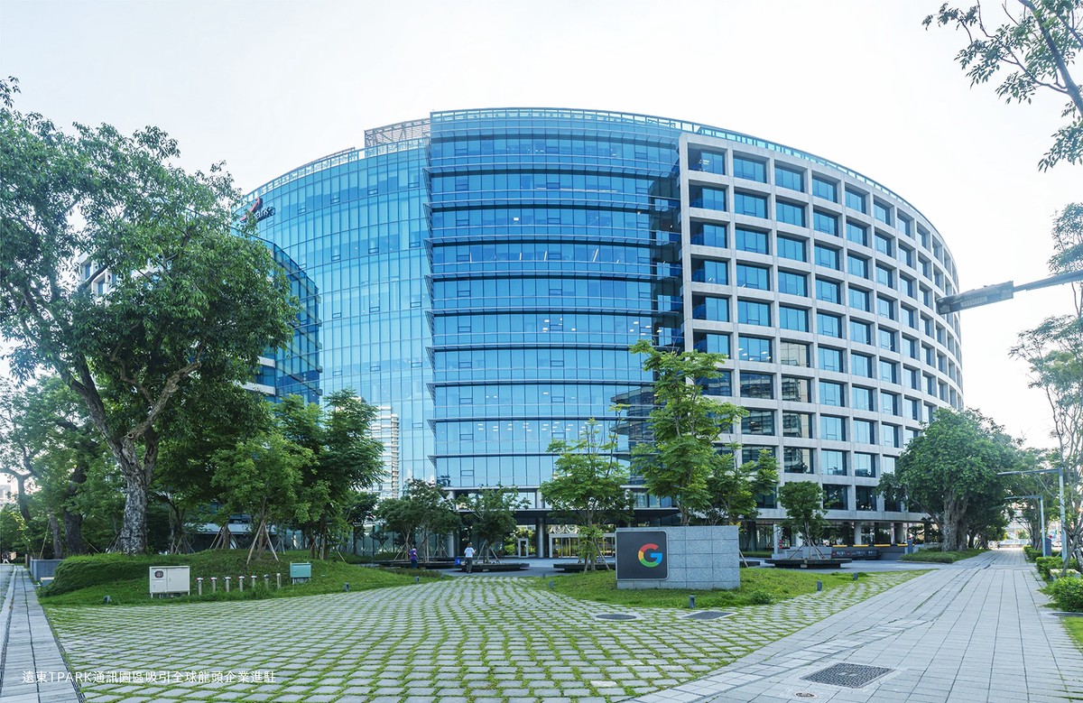 泰板輕軌產業環狀線夯！板橋核心圈遠雄信義CENTER炙手可熱