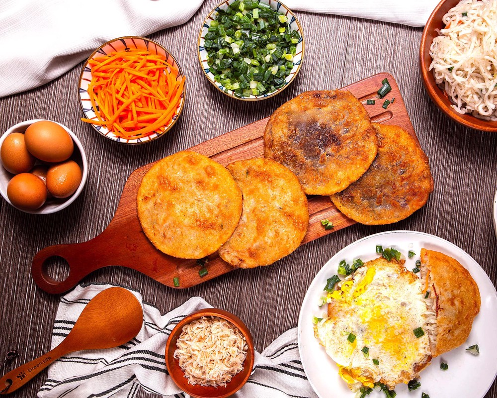 「巷仔口蘿蔔絲餅」三代傳承50周年同慶 回歸再現老台北古早味 「巷仔口蘿蔔絲餅」三代傳承50周年同慶 回歸再現老台北古早味