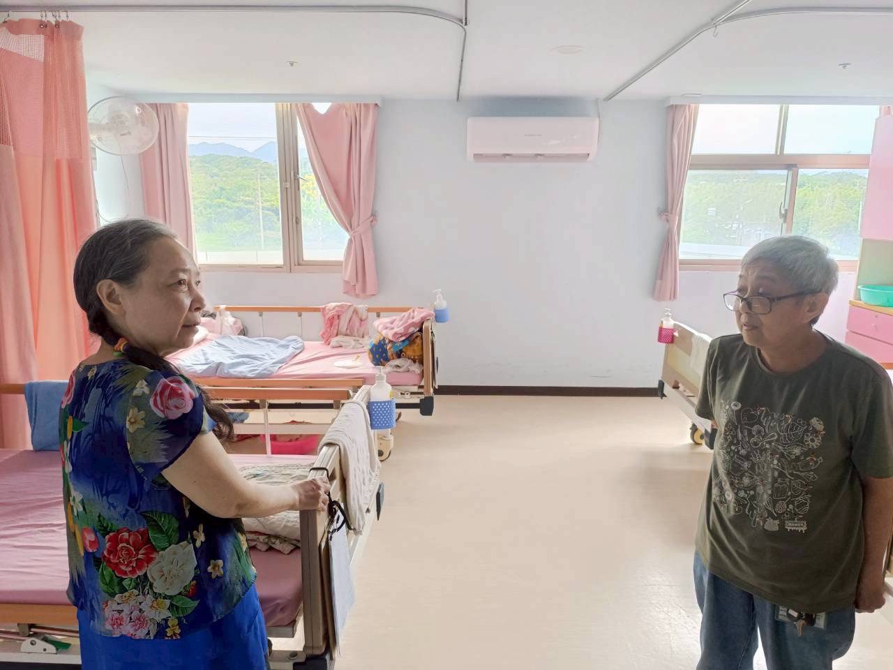 從被照顧者變成照顧者　小梅在護理之家翻轉人生 | 索引新聞 INDEX News