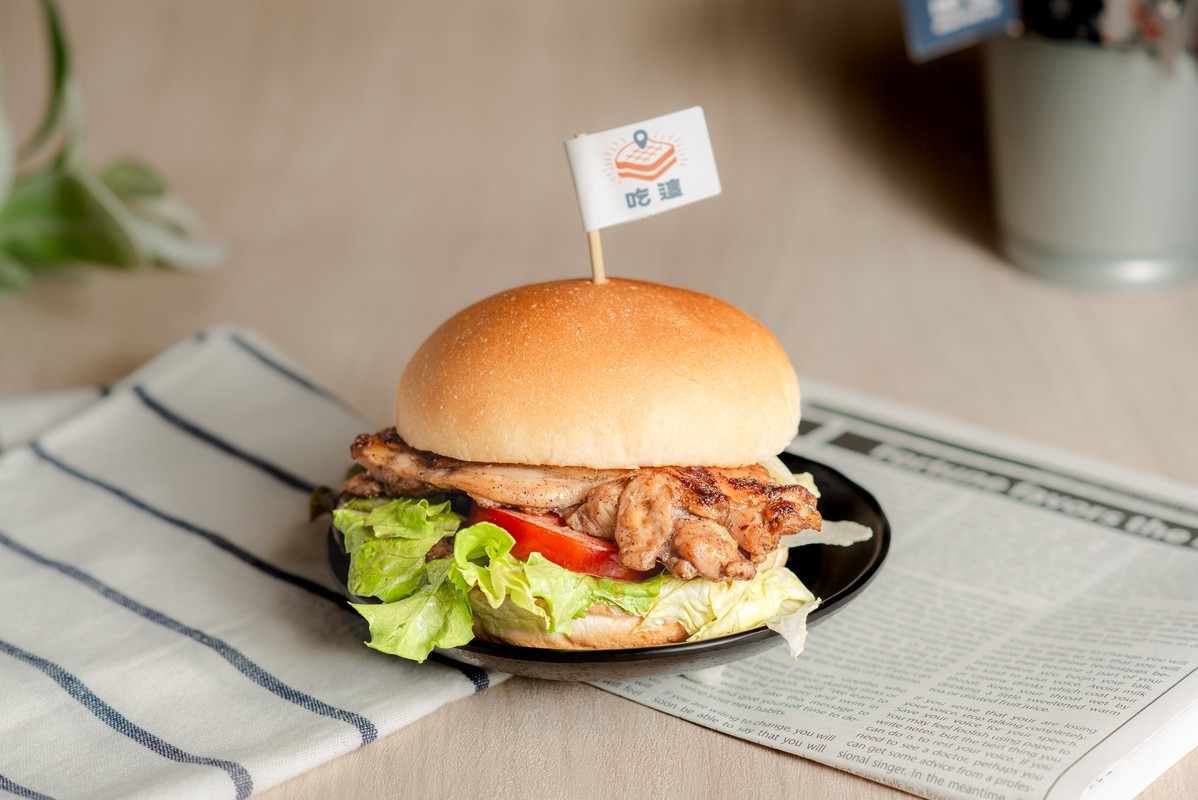 「吃這」雙11狂享厚食節!嫩煎雞腿排全新上市 「吃這」雙11狂享厚食節!嫩煎雞腿排全新上市