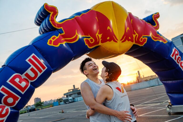 Gigi 翻沙包卡關淚崩 老公史丹利肯定 妳已經很棒了