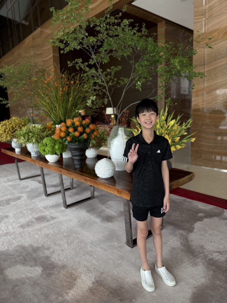 三敬藝術代理最年輕藝術家　徐敬倫以《戰火中失去的童年夢》榮獲特優殊榮