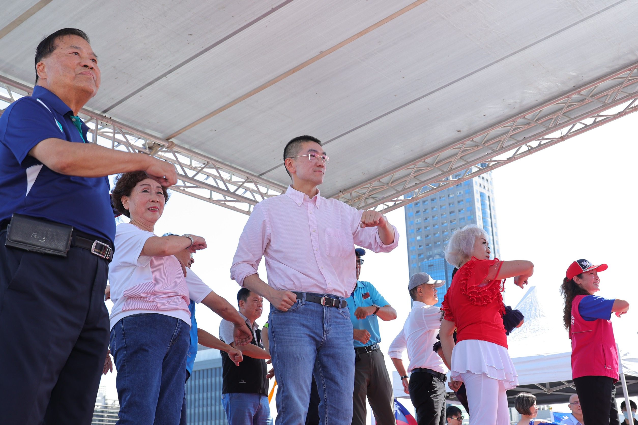謝國樑出席海洋廣場雙十慶典　與基隆市民同歡祝中華民國生日快樂 | 索引新聞 INDEX News