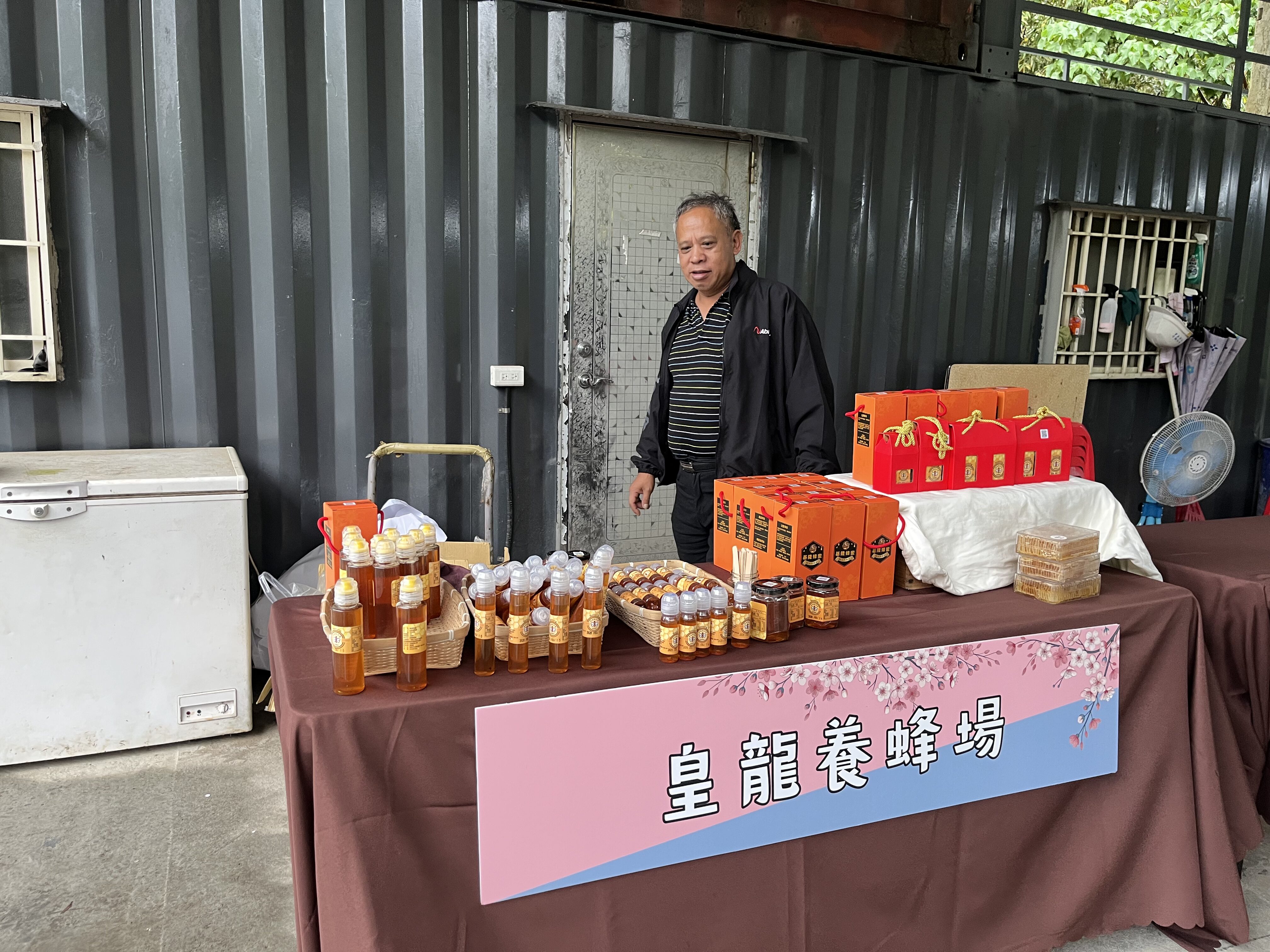 經典老爺車開進七堵!「麥克阿瑟公路」嘉年華 復古市集重現懷舊風情 經典老爺車開進七堵!「麥克阿瑟公路」嘉年華 復古市集重現懷舊風情