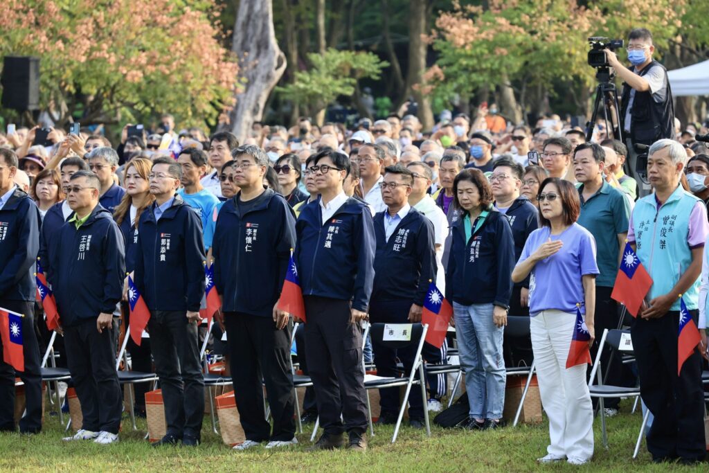 國慶升旗首移澄清湖舉行　陳其邁：球場變公園　 70公頃果嶺秘境全民共享