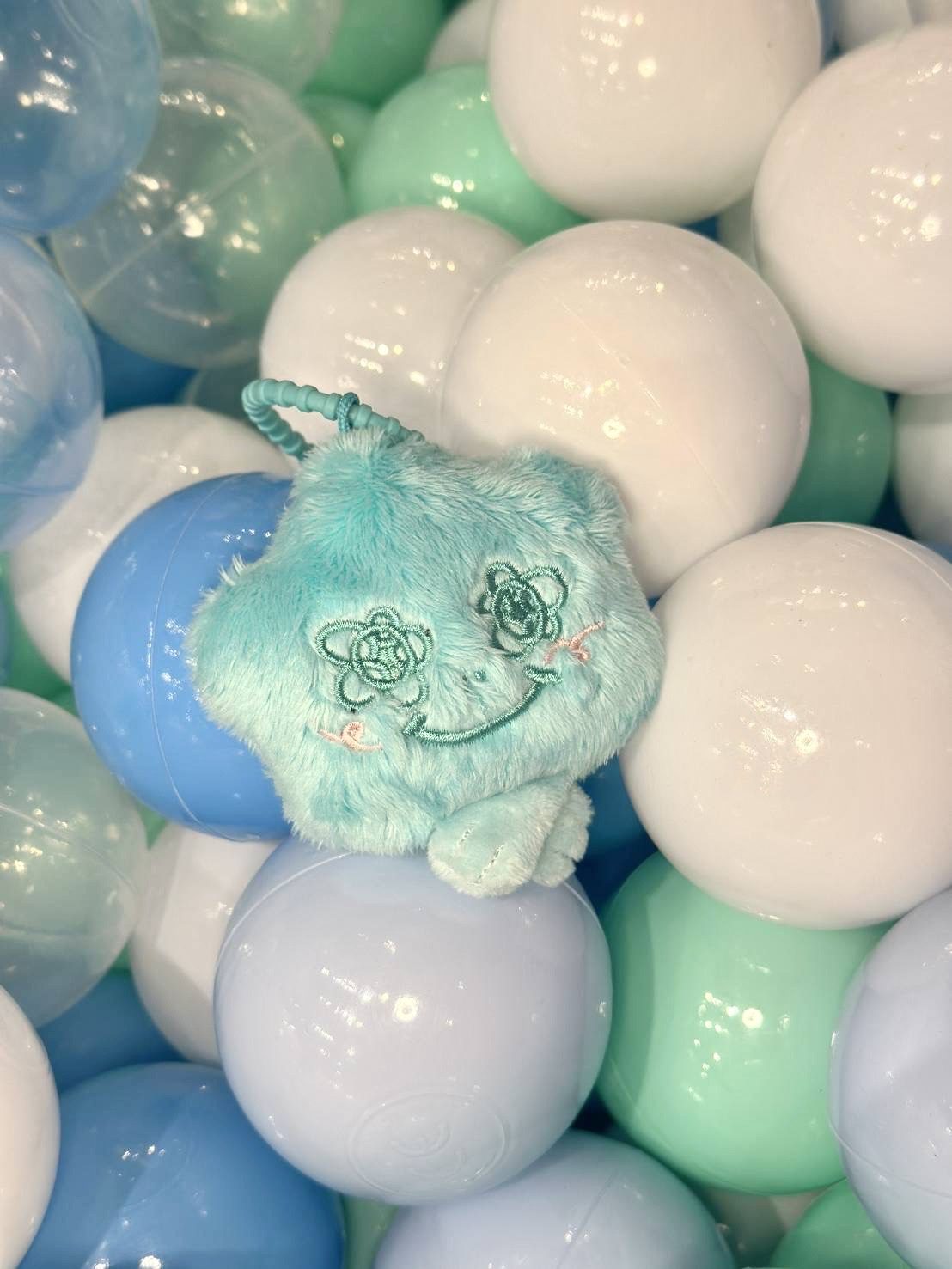 JISOO和ZAYN 單曲《EYES CLOSED》觀看次數已突破五千萬次 限量小灰塵寶寶即將銷售一空