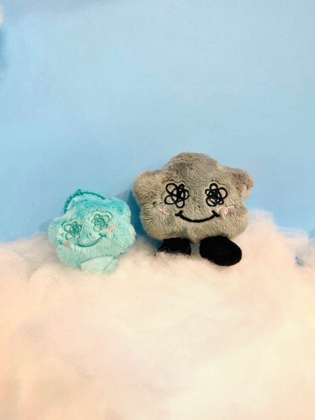 JISOO和ZAYN 單曲《EYES CLOSED》觀看次數已突破五千萬次 限量小灰塵寶寶即將銷售一空