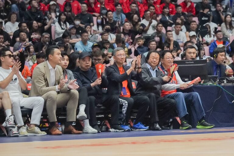 桃園璞園領航猿主場開幕戰　張善政到場力挺在地球隊拚連霸