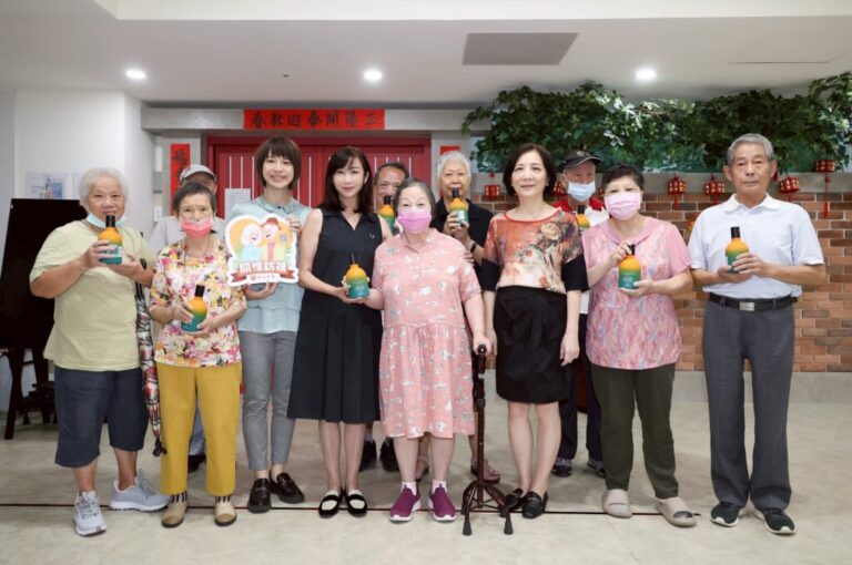 中秋前夕暖流！許淑華議員攜手企業捐贈優質油品讓長者餐食更升級