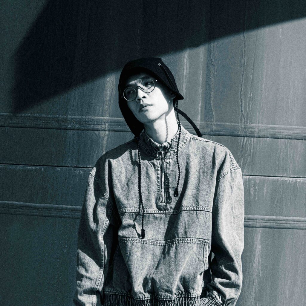 Wols 陷創作低潮 在四坪房間關出一首懷疑人生的自白曲