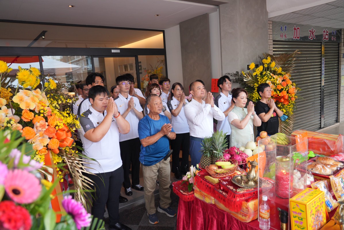 建宏民俗調理中心喬遷不辦酒宴 化祝福為愛心物資助千戶居民