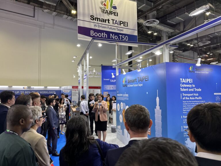 北市率12企業前進新加坡科技週　「AI領航」拓國際市場
