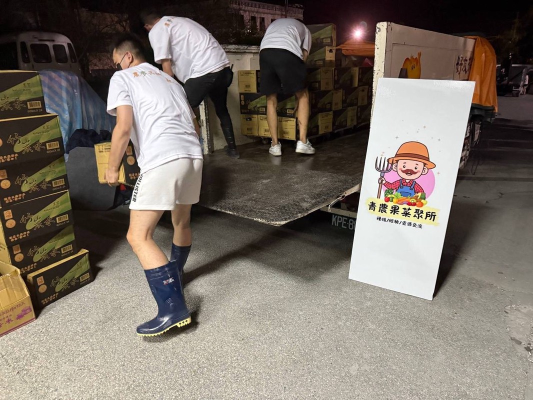 「青農果菜聚所」創辦人蕭宏恩 平凡中用善意照亮社會角落 「青農果菜聚所」創辦人蕭宏恩 平凡中用善意照亮社會角落