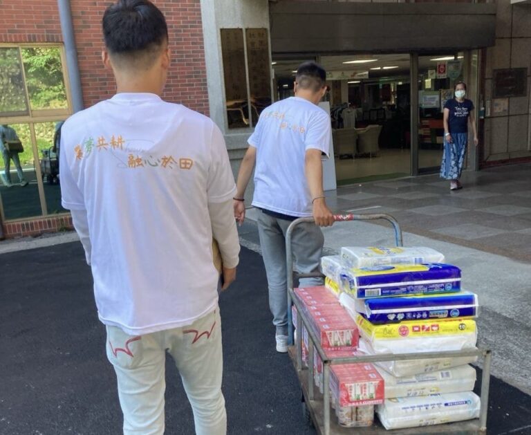 「青農果菜聚所」創辦人蕭宏恩 平凡中用善意照亮社會角落