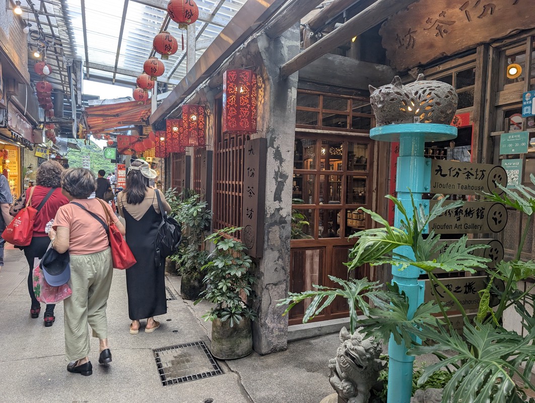 綠色出遊新選擇!新北好行木柵平溪線、九份金瓜石線套票開賣 六折暢玩山海城 綠色出遊新選擇!新北好行木柵平溪線、九份金瓜石線套票開賣 六折暢玩山海城