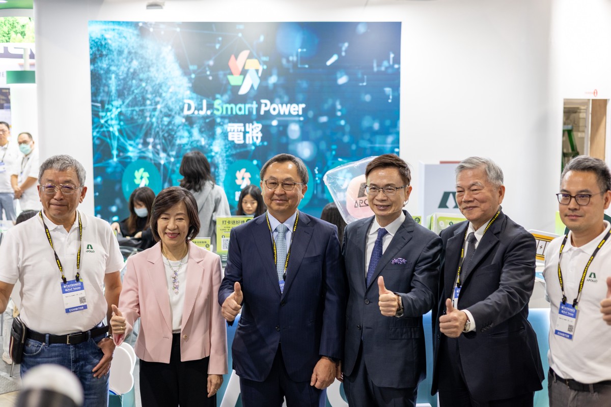 阿波羅電力亮相電子展 「電將 D.J-SMART-POWER」登場並開放免費企業能源評估 阿波羅電力亮相電子展 「電將 D.J-SMART-POWER」登場並開放免費企業能源評估