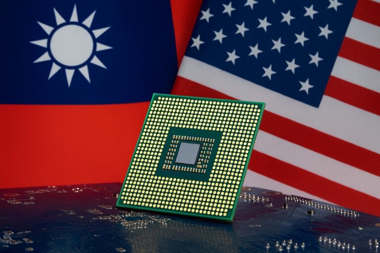川普政府推台美50-50晶片計畫 恐撼動「矽盾」戰略？