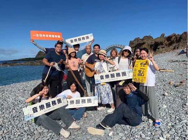 「唱行台灣」公益環島 用音樂為長者送暖 讓美好持續發聲 「唱行台灣」公益環島 用音樂為長者送暖 讓美好持續發聲