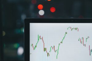 主動ETF火力全開！台股、海外齊飆紅，00983A淨值飆升25%強壓大盤