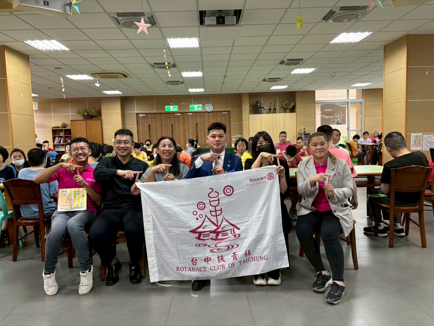 年輕力量「台中扶青社」攜手台中扶輪社以行動實踐公益 為視障院生送上溫暖陪伴與實質支持