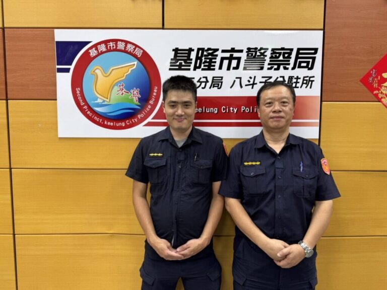 八旬老翁找警途中不慎摔倒　基二警即刻救援協助返家