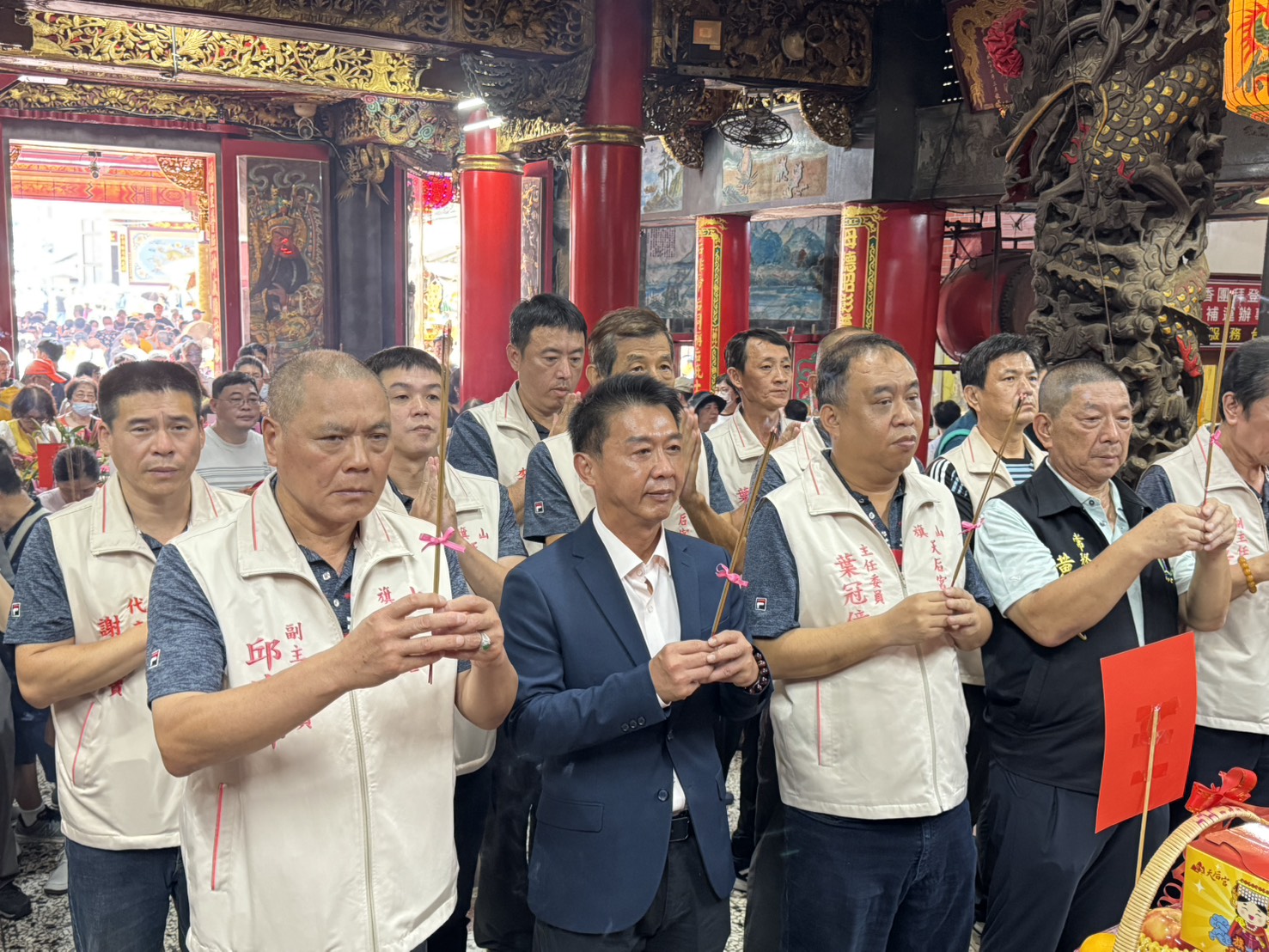 粉紅超跑提早報到！白沙屯媽祖確定將提前一日「贊境」高雄前鎮漁港。〈圖/記者蔡宗武翻攝〉